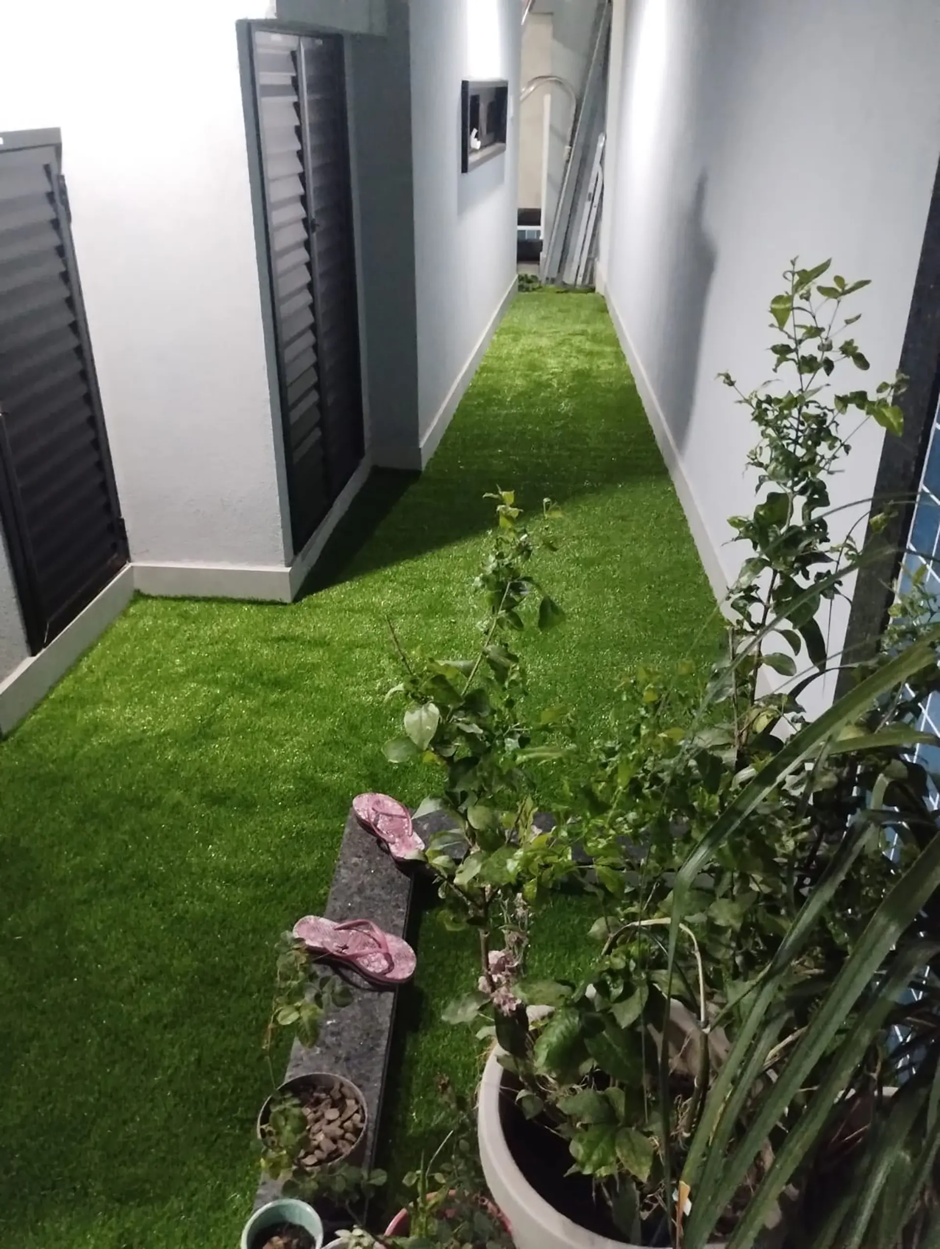 Projeto 14 - Instalação de grama sintética residencial no Rio de Janeiro